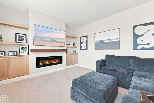 49720 E Central Park, Shelby Twp, MI 48317