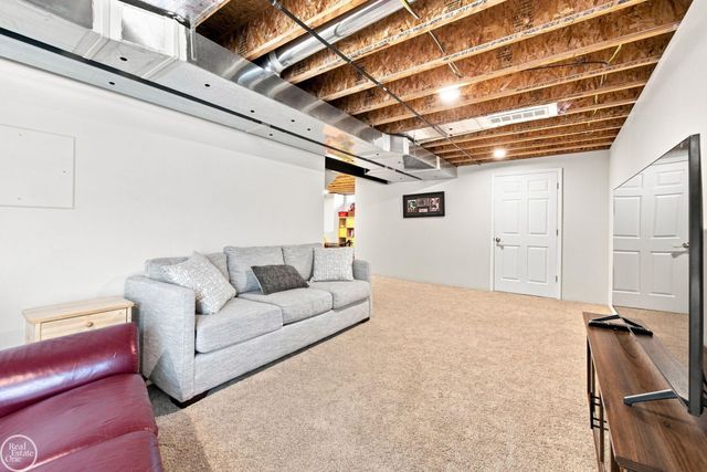 49720 E Central Park, Shelby Twp, MI 48317