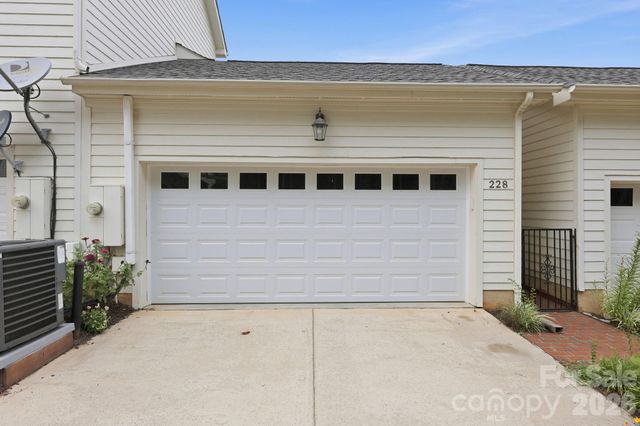 228 S Faulkner Way, Davidson, NC 28036