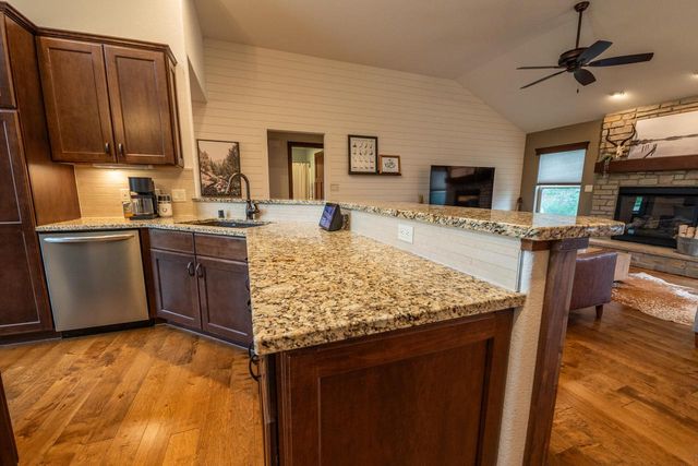 N25W27286 Fairmount COURT, Pewaukee, WI 53072