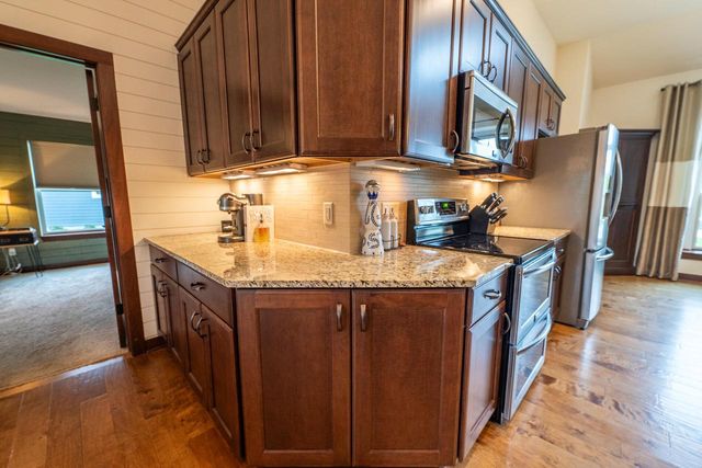 N25W27286 Fairmount COURT, Pewaukee, WI 53072