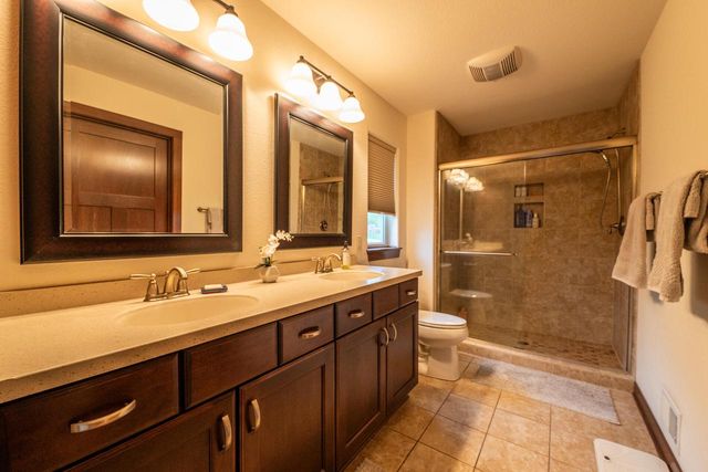 N25W27286 Fairmount COURT, Pewaukee, WI 53072