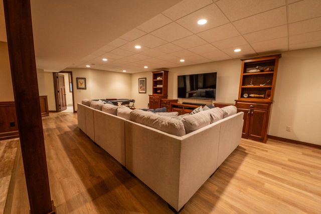 N25W27286 Fairmount COURT, Pewaukee, WI 53072