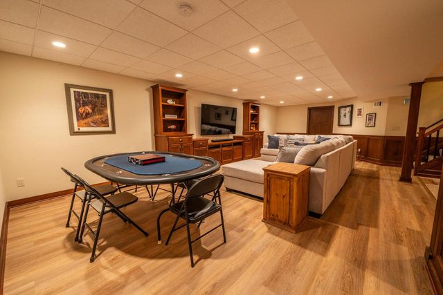 N25W27286 Fairmount COURT, Pewaukee, WI 53072