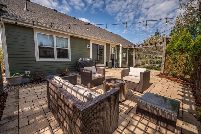 N25W27286 Fairmount COURT, Pewaukee, WI 53072