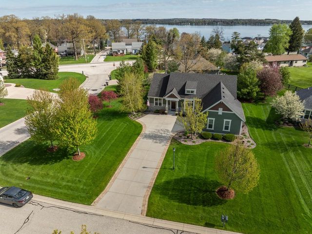 N25W27286 Fairmount COURT, Pewaukee, WI 53072
