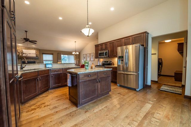 N25W27286 Fairmount COURT, Pewaukee, WI 53072