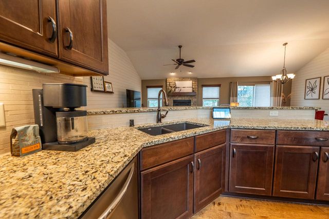 N25W27286 Fairmount COURT, Pewaukee, WI 53072