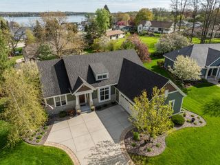 N25W27286 Fairmount COURT, Pewaukee, WI 53072