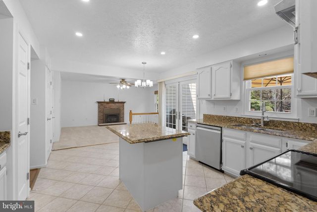 11305 WILLOWDALE DR, Germantown, MD 20876