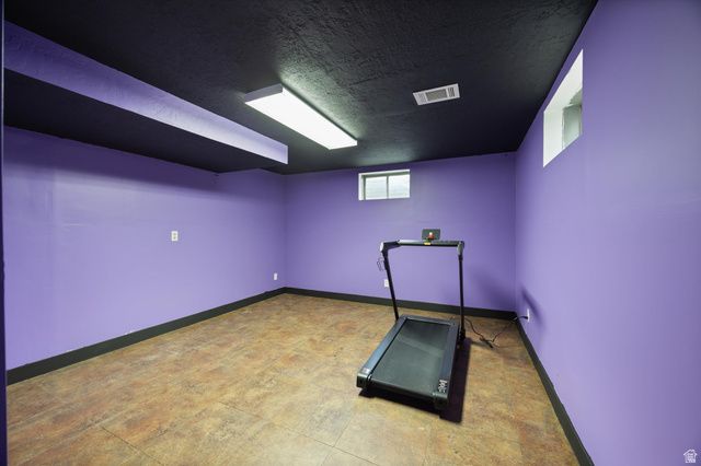 1025 S 1075 E, Clearfield, UT 84015