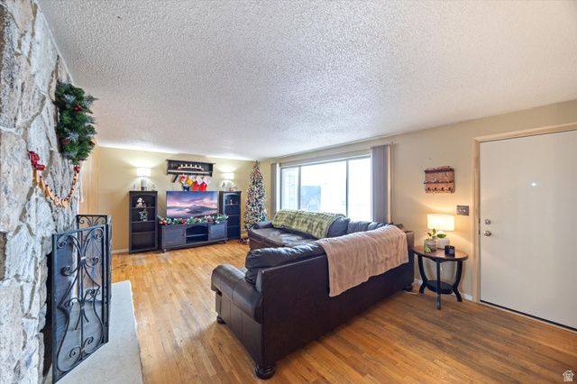 1025 S 1075 E, Clearfield, UT 84015