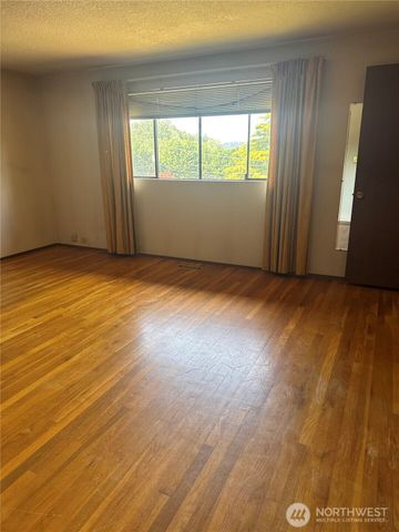 4464 122nd Avenue SE, Bellevue, WA 98006