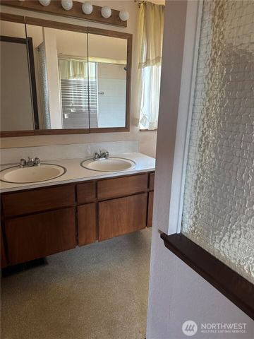 4464 122nd Avenue SE, Bellevue, WA 98006