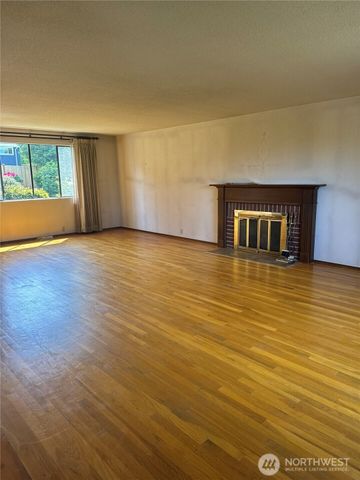 4464 122nd Avenue SE, Bellevue, WA 98006