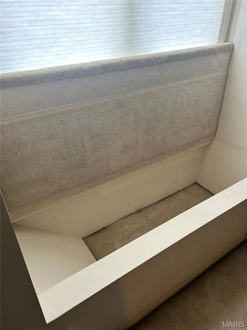 4605 Sherman Park Drive 13E, St Charles, MO 63303