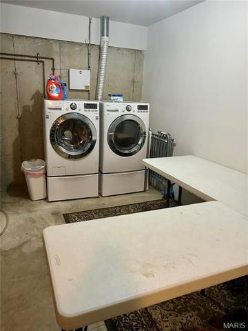 4605 Sherman Park Drive 13E, St Charles, MO 63303