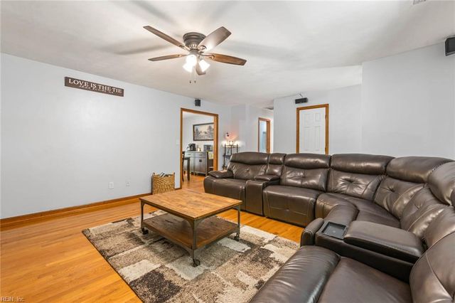 1808 Cully ST, Chesapeake, VA 23321