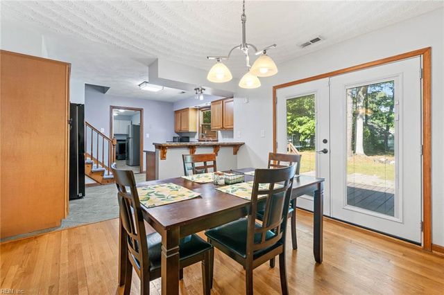 1808 Cully ST, Chesapeake, VA 23321