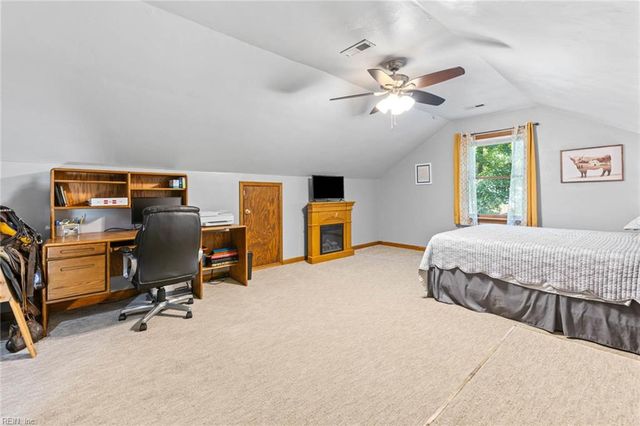 1808 Cully ST, Chesapeake, VA 23321