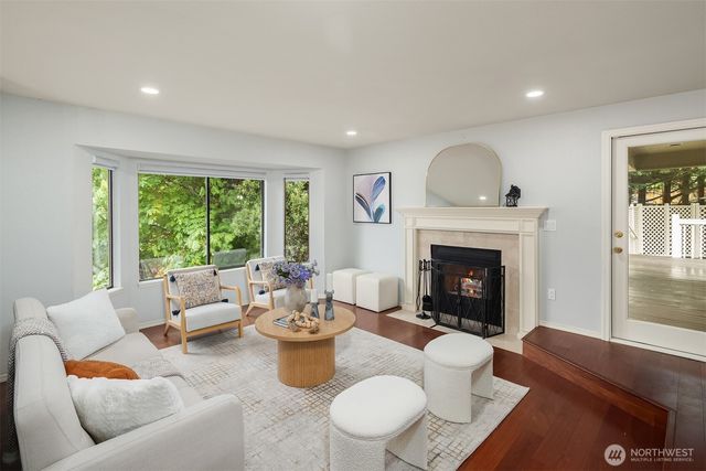 11317 SE 77th Place, Newcastle, WA 98056