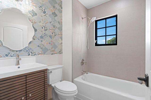 206 Greymon Drive, West Palm Beach, FL 33405