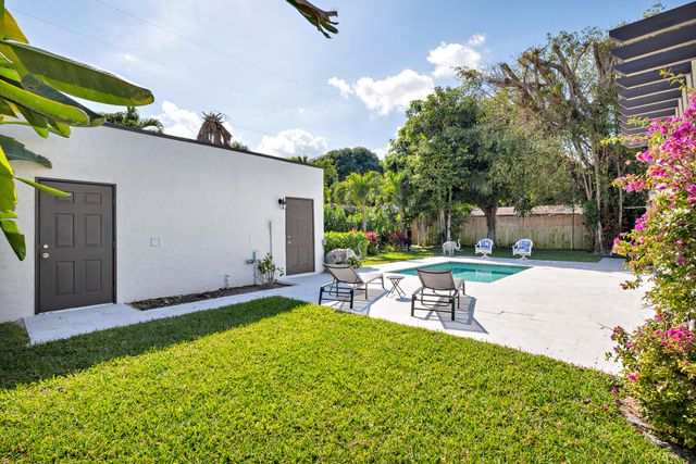 206 Greymon Drive, West Palm Beach, FL 33405