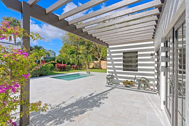 206 Greymon Drive, West Palm Beach, FL 33405