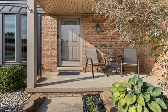 47212 Blossom Lane, Macomb Twp, MI 48044