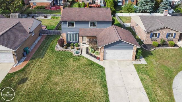 47212 Blossom Lane, Macomb Twp, MI 48044