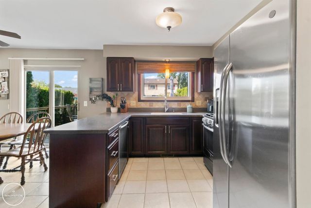 47212 Blossom Lane, Macomb Twp, MI 48044