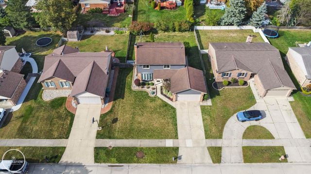 47212 Blossom Lane, Macomb Twp, MI 48044