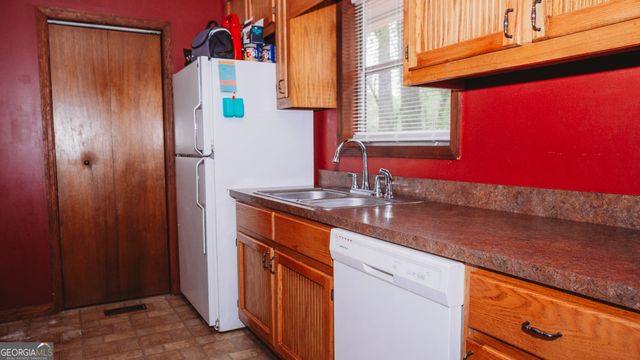 1615 High Falls Road, Griffin, GA 30223