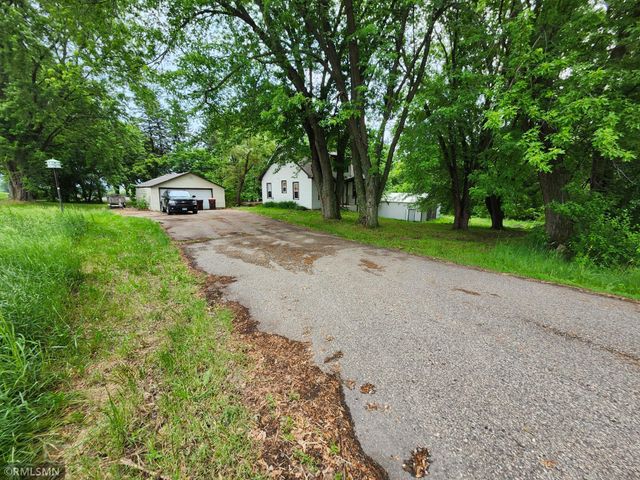 8721 Saint Croix Trail S, Hastings, MN 55033