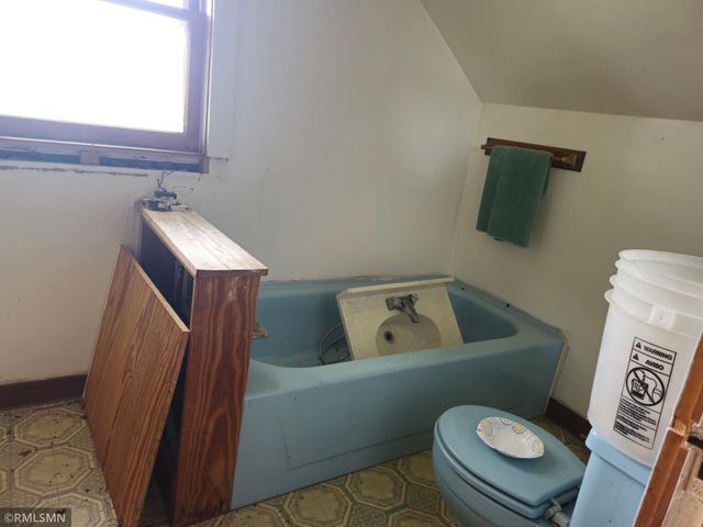 8721 Saint Croix Trail S, Hastings, MN 55033