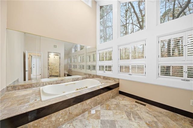 190 Valley Cove, Atlanta, GA 30350