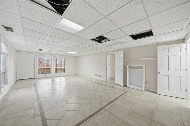 190 Valley Cove, Atlanta, GA 30350