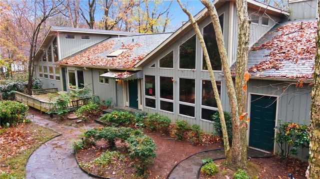 190 Valley Cove, Atlanta, GA 30350