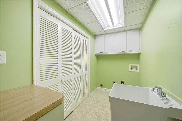 190 Valley Cove, Atlanta, GA 30350