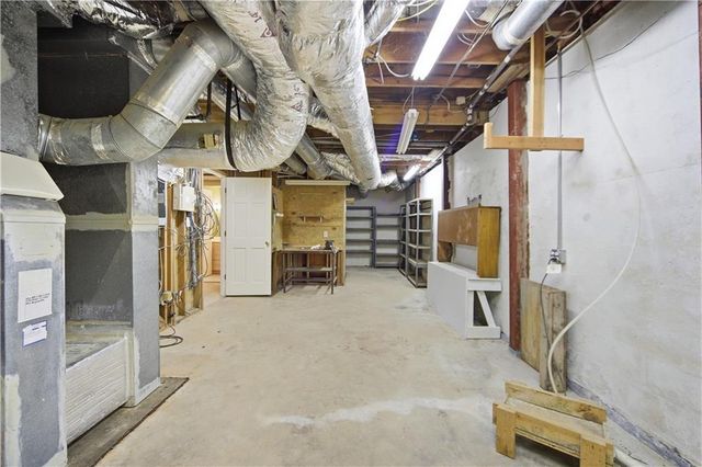 190 Valley Cove, Atlanta, GA 30350