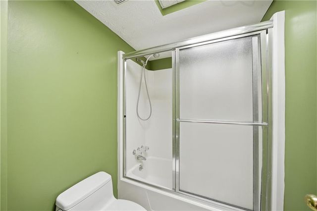 190 Valley Cove, Atlanta, GA 30350