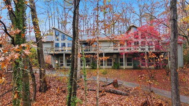 190 Valley Cove, Atlanta, GA 30350