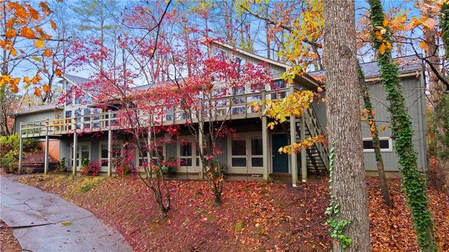 190 Valley Cove, Atlanta, GA 30350