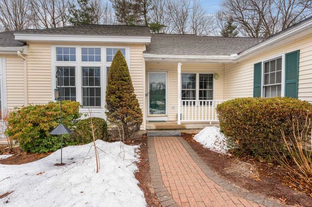 20 Lincoln Drive, Londonderry, NH 03053