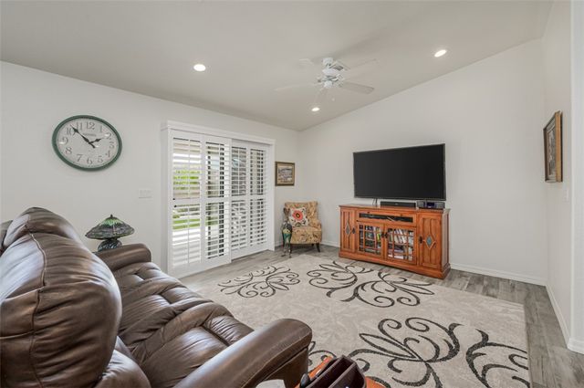 6027 S Columbia Avenue, Fort Mohave, AZ 86426