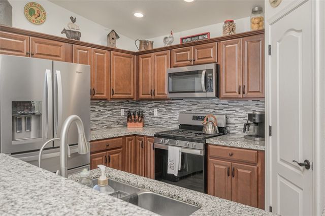 6027 S Columbia Avenue, Fort Mohave, AZ 86426