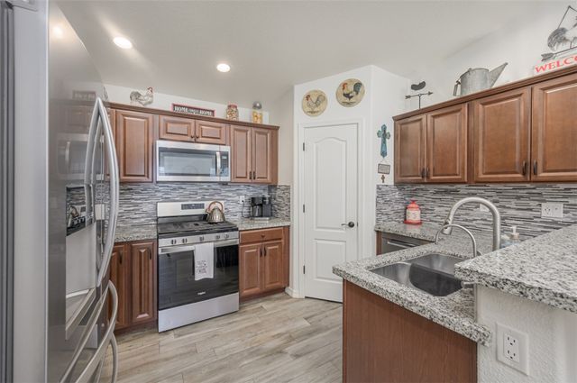 6027 S Columbia Avenue, Fort Mohave, AZ 86426