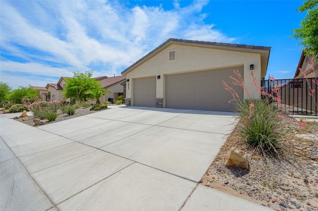 6027 S Columbia Avenue, Fort Mohave, AZ 86426