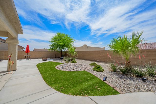 6027 S Columbia Avenue, Fort Mohave, AZ 86426