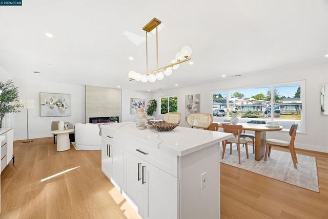 19147 Christensen Ct, Castro Valley, CA 94546